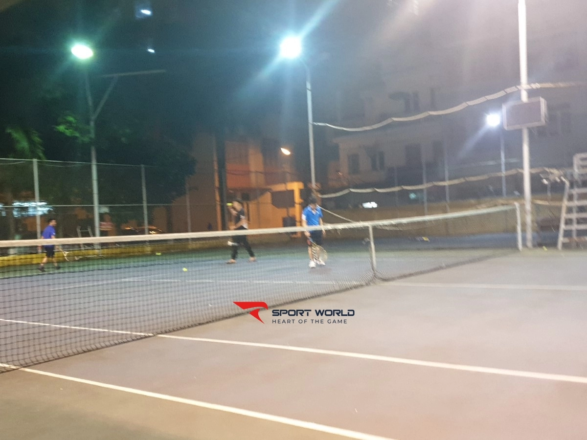 Sân Tennis Cầu Lủ