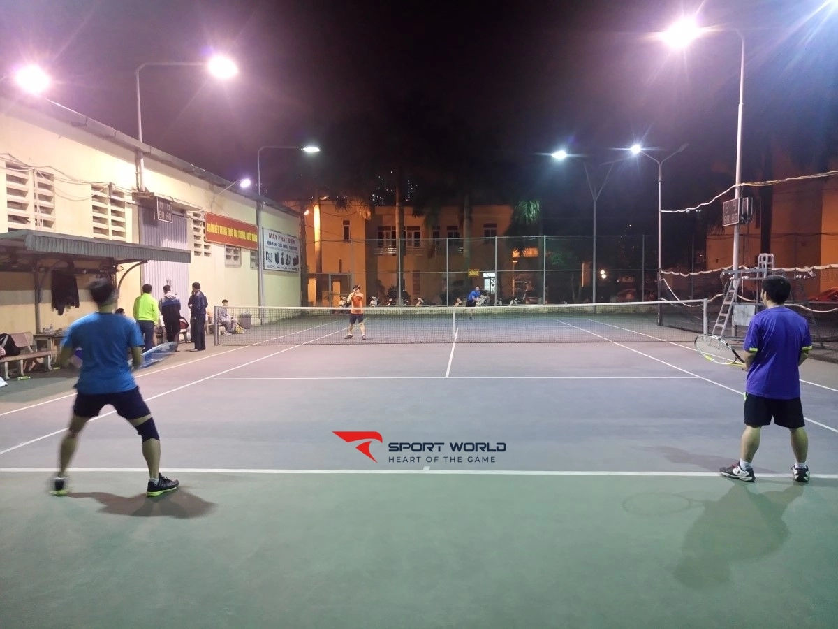 Sân Tennis Cầu Lủ