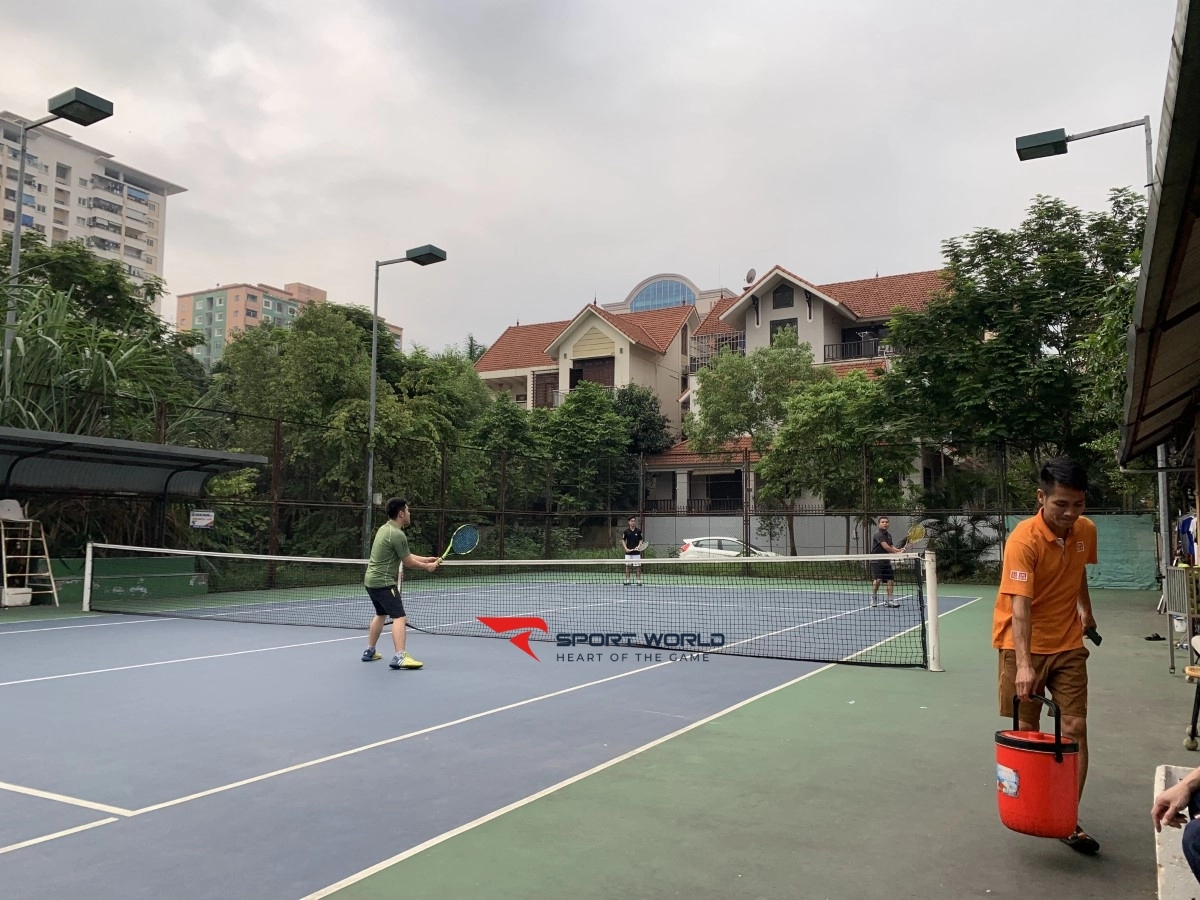 Sân tennis Chuyen’