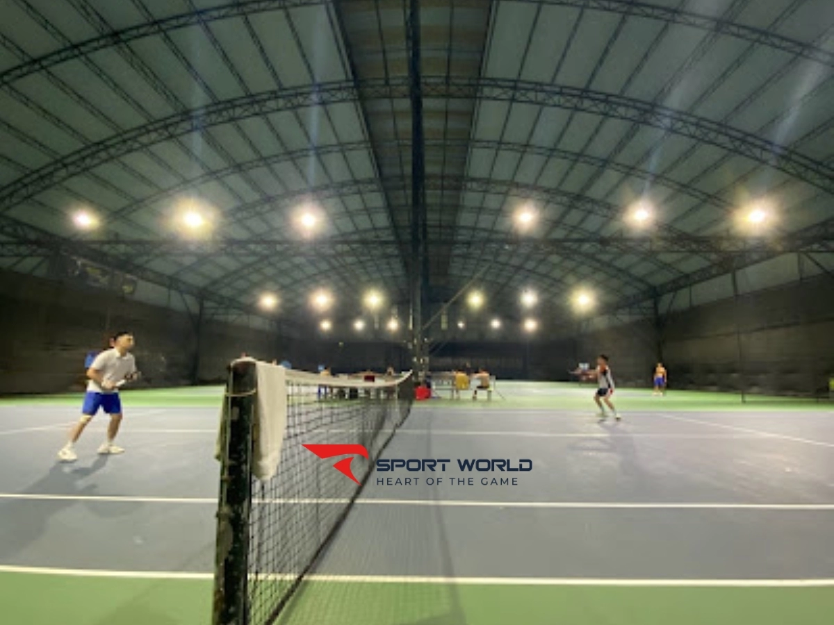 Sân tennis bộ công an Nguyễn Xiển