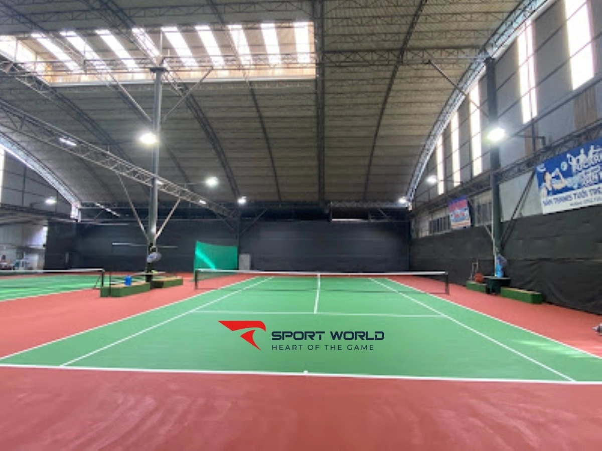 Sân tennis bộ công an Nguyễn Xiển