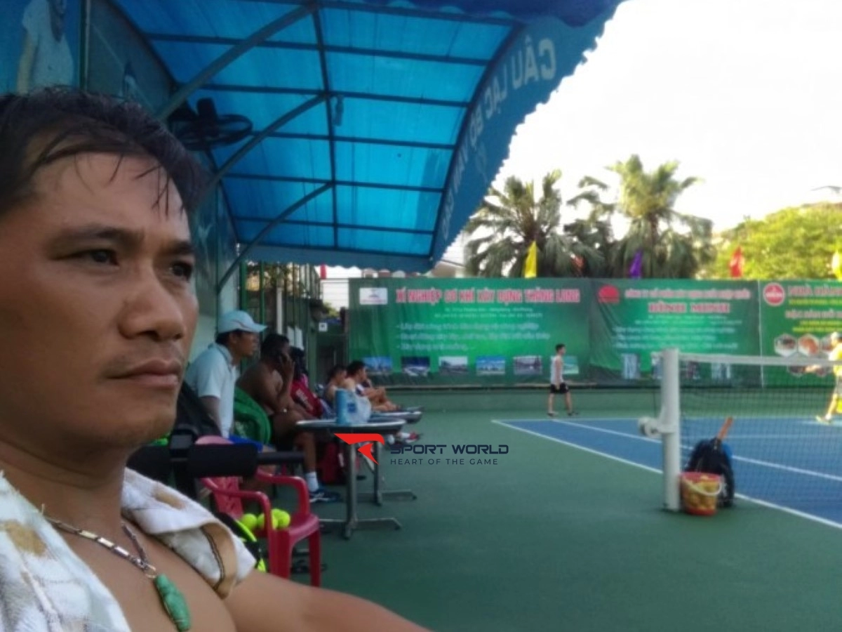 Sân Tennis Văn Cao