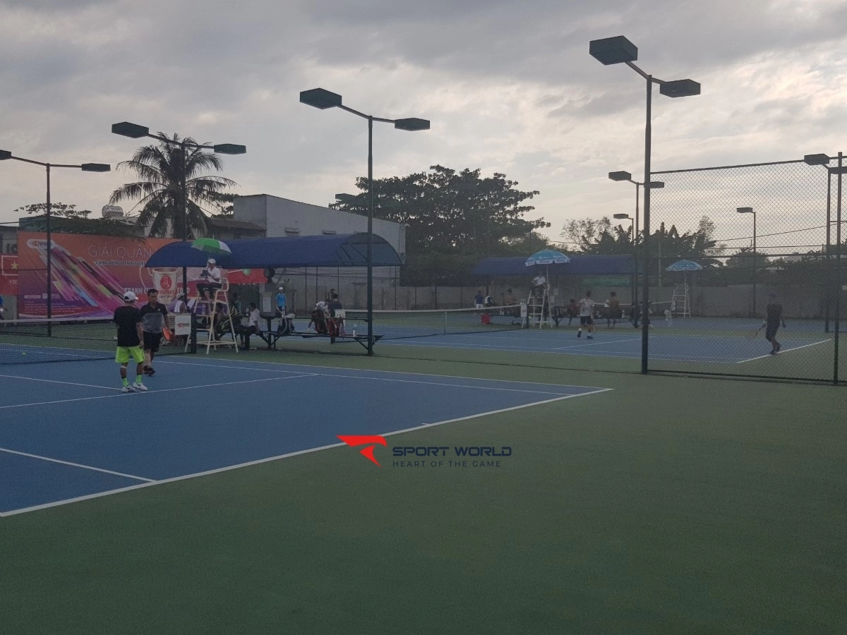 Sân Tennis Bình Hưng