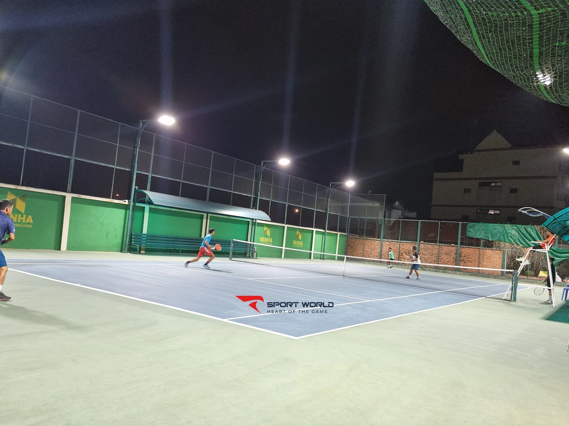 Sân Tennis Vạn Hà