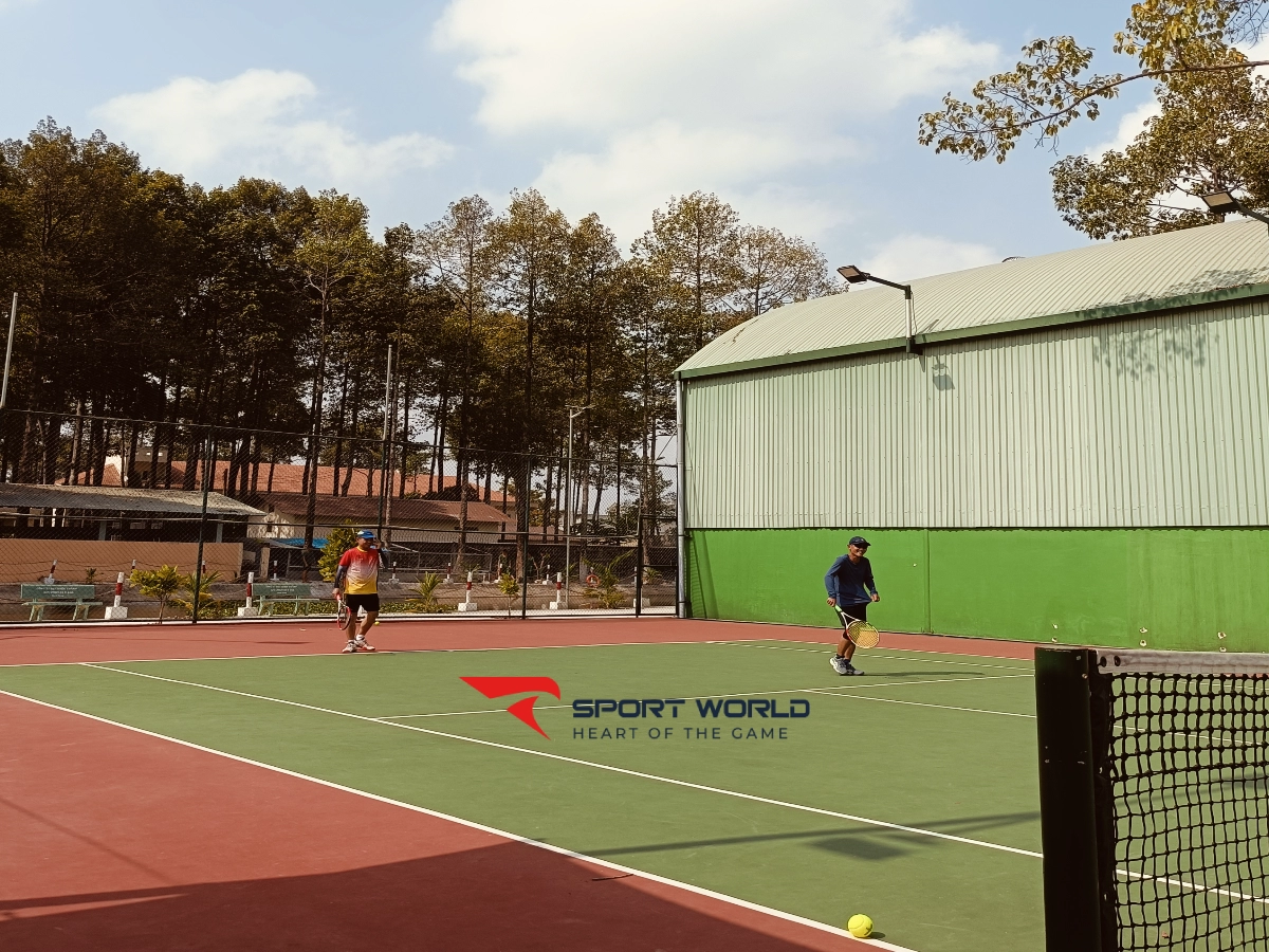 Sân tennis Gia Định