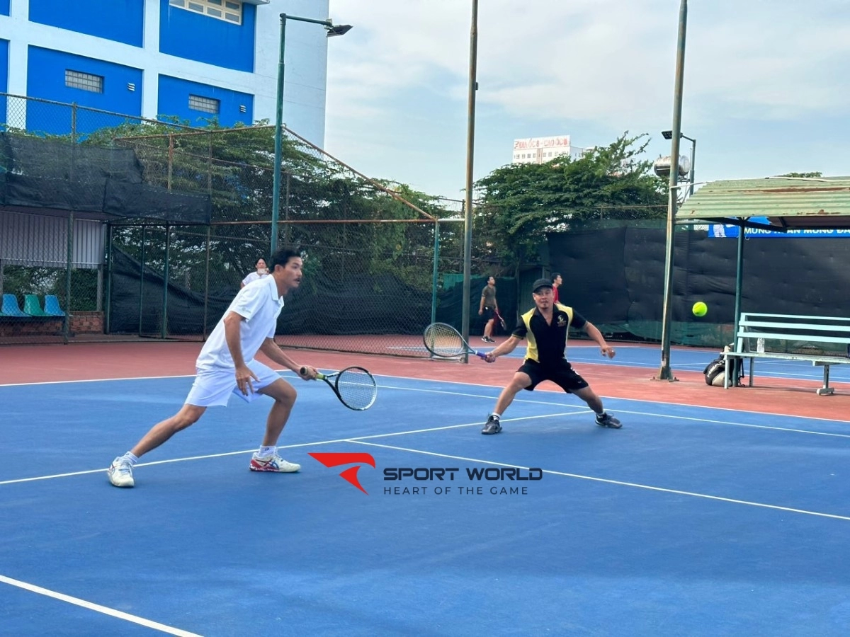 Sân tennis Tàu Thuỷ