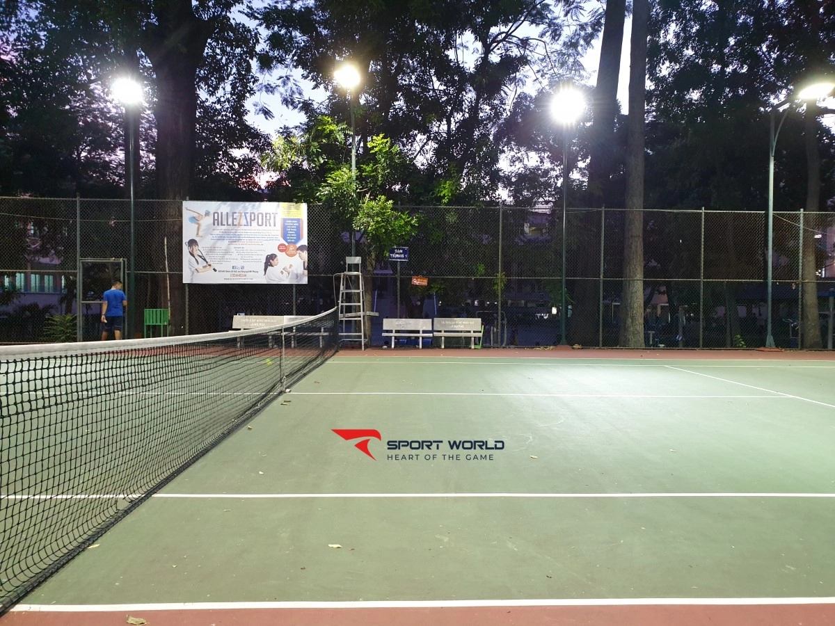 Sân Tennis CĐ Công Nghệ Thủ Đức