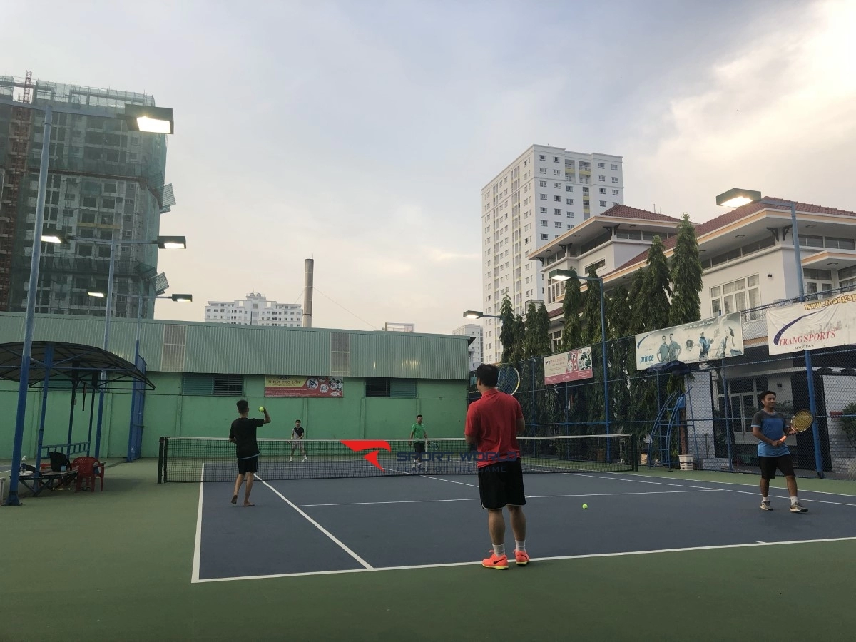 San tennis huy hoàng 555