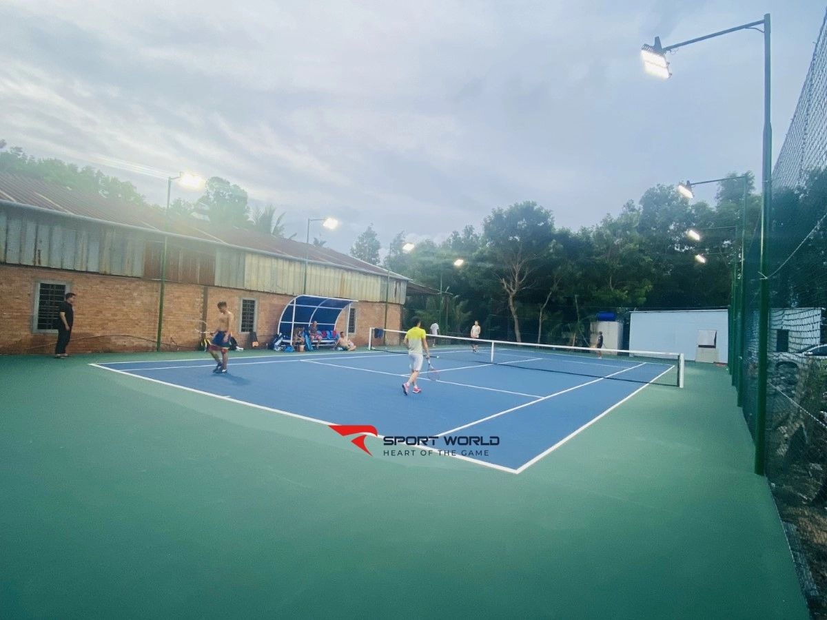 Sân tennis Diamond 68