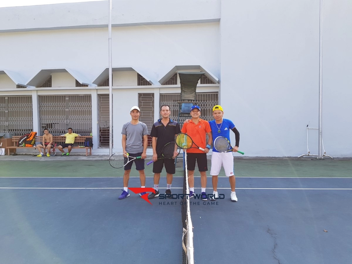 Sân tennis Cam Đường