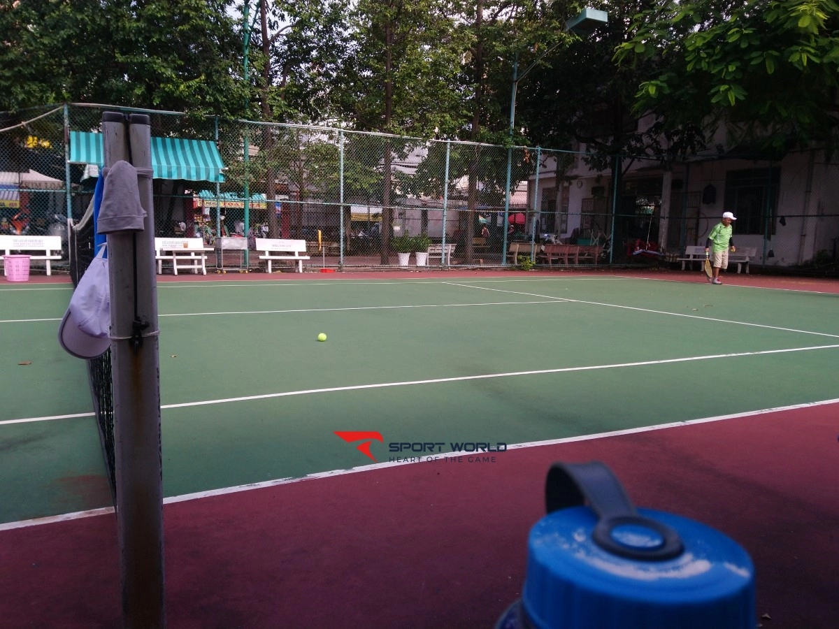 Sân tennis Bồ Câu Trắng