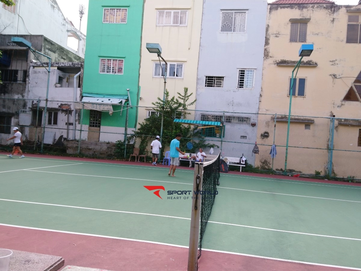 Sân tennis Bồ Câu Trắng