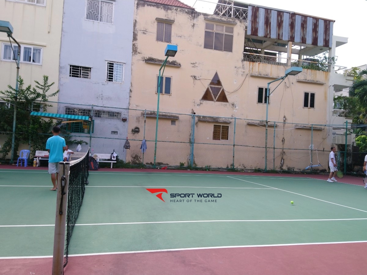 Sân tennis Bồ Câu Trắng