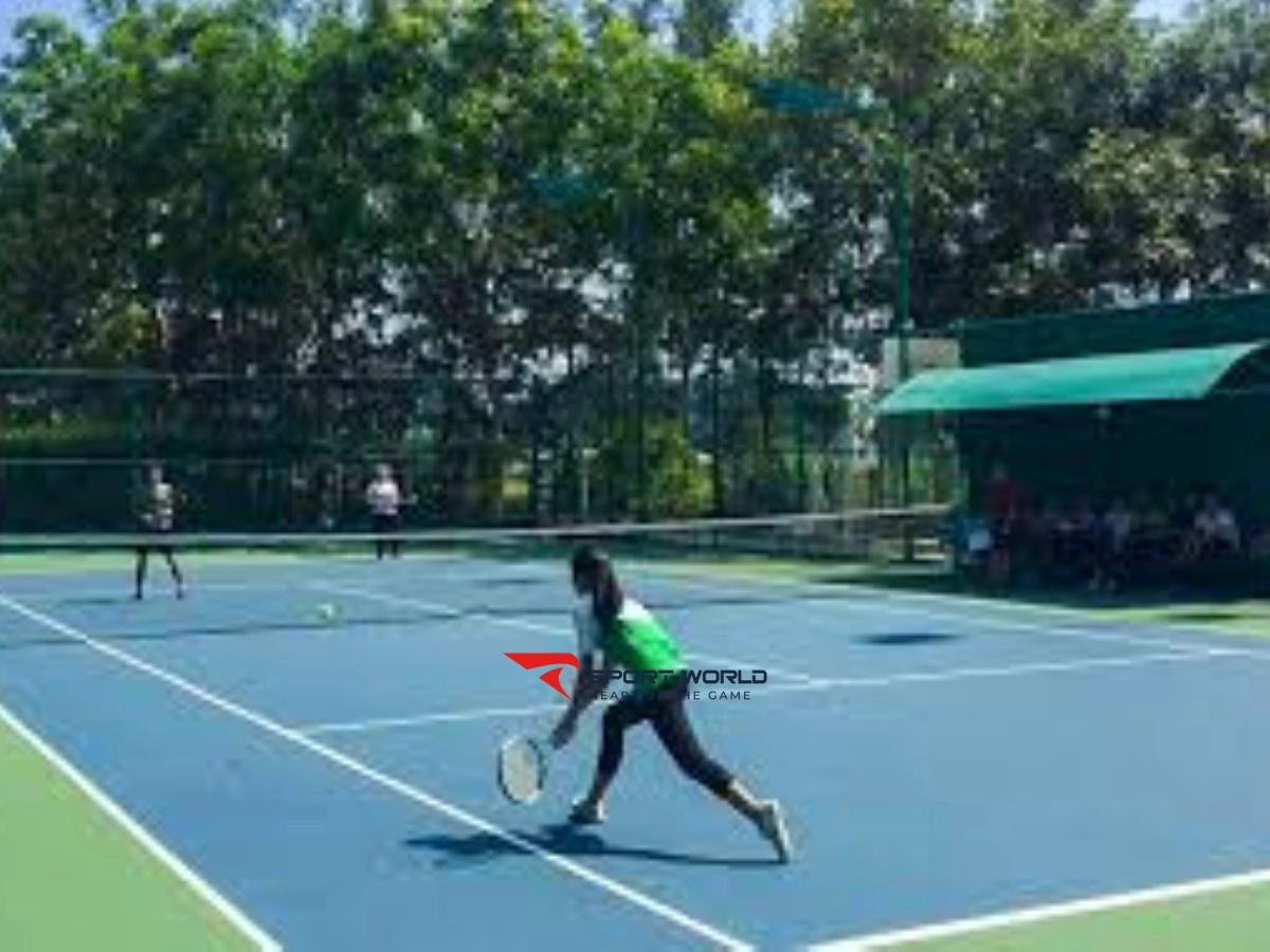 Sân tennis Tôn Đức Thắng