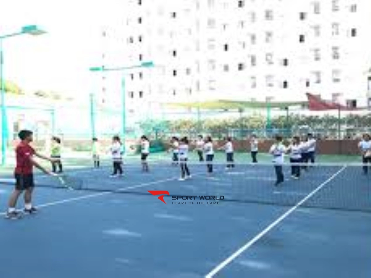 Sân tennis Tôn Đức Thắng