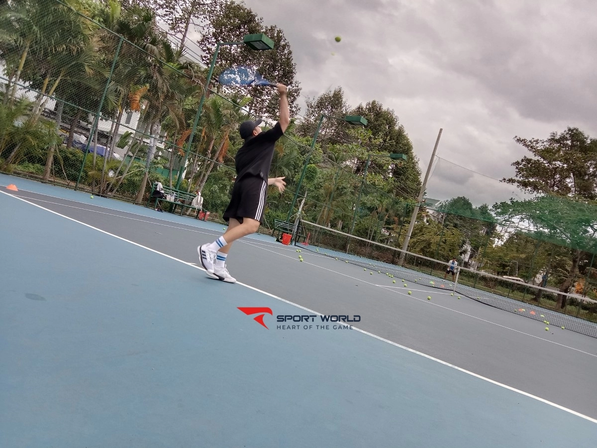 Sân tennis Wonderland