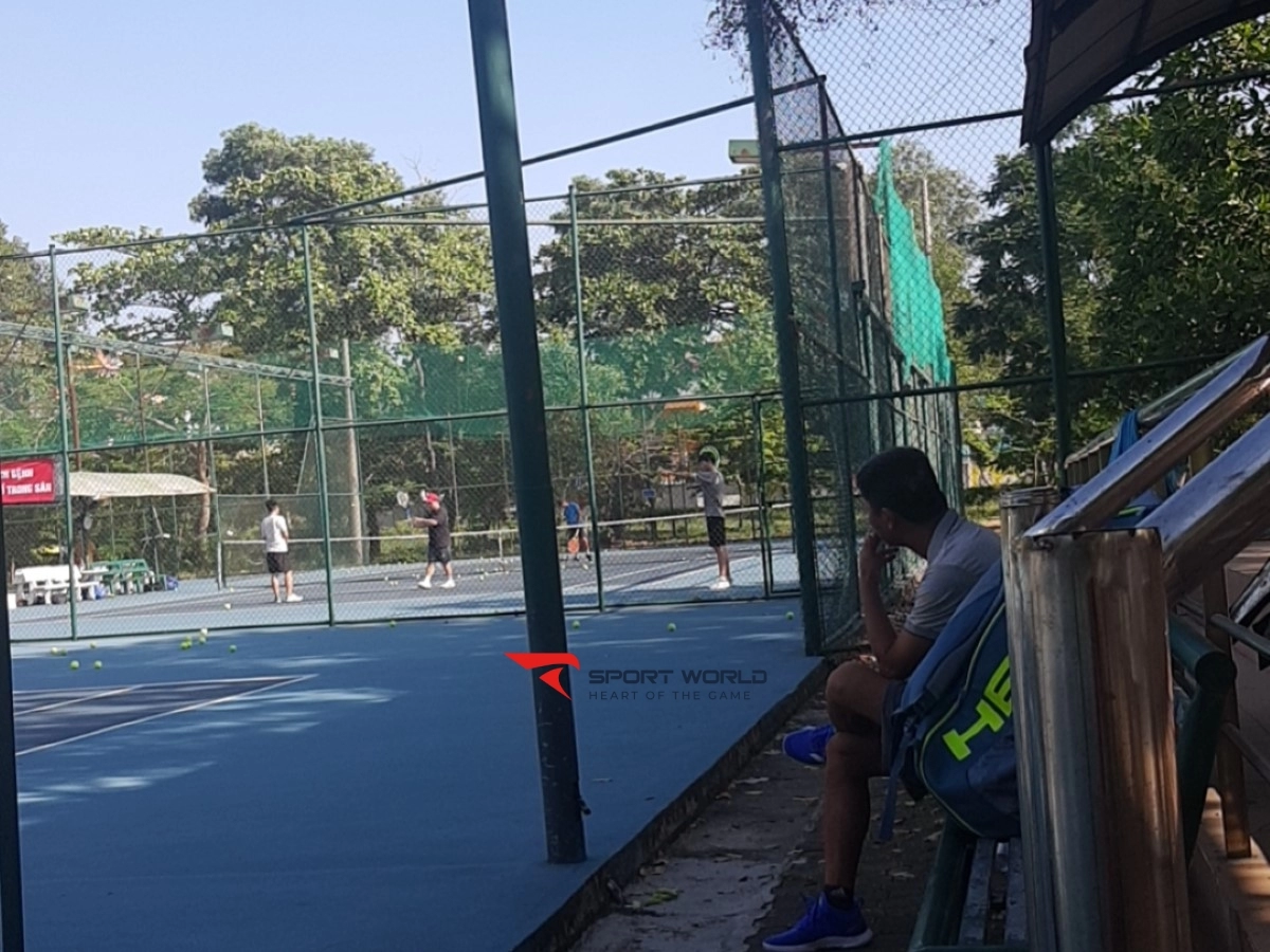 Wonderland Tennis Club