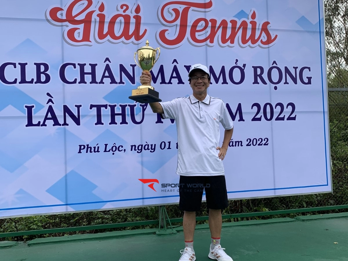 Câu lạc bộ Tennis Chân Mây