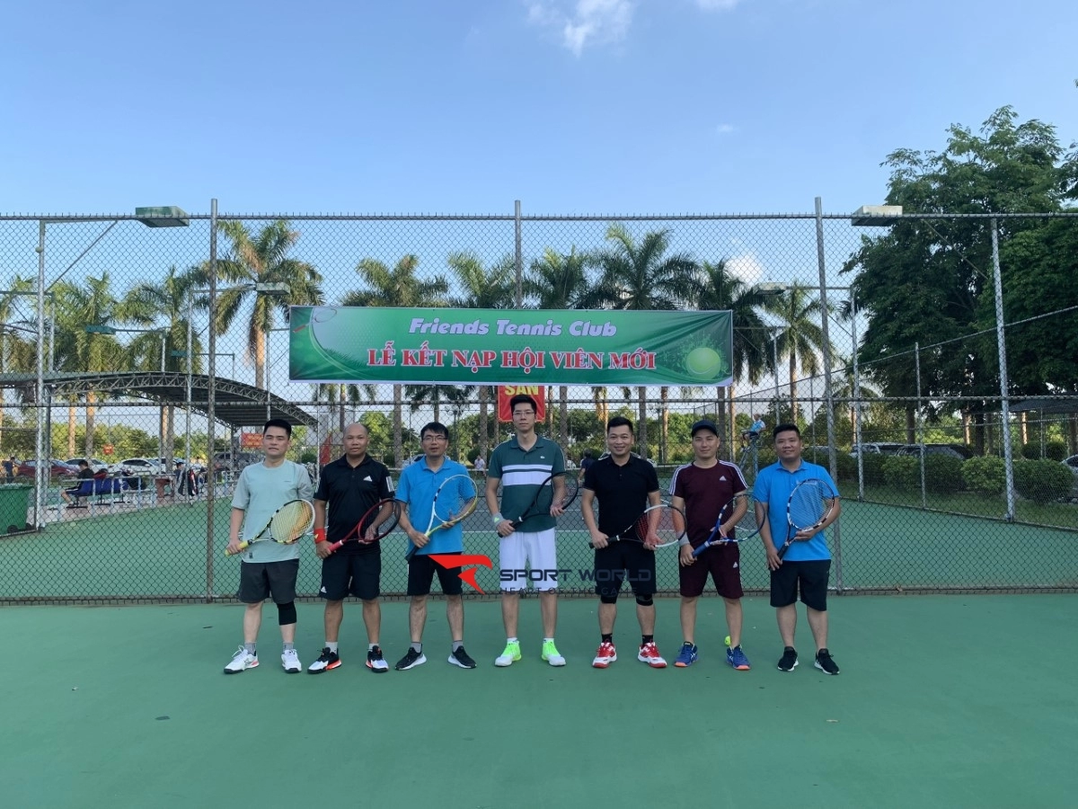 Friends Tennis Club